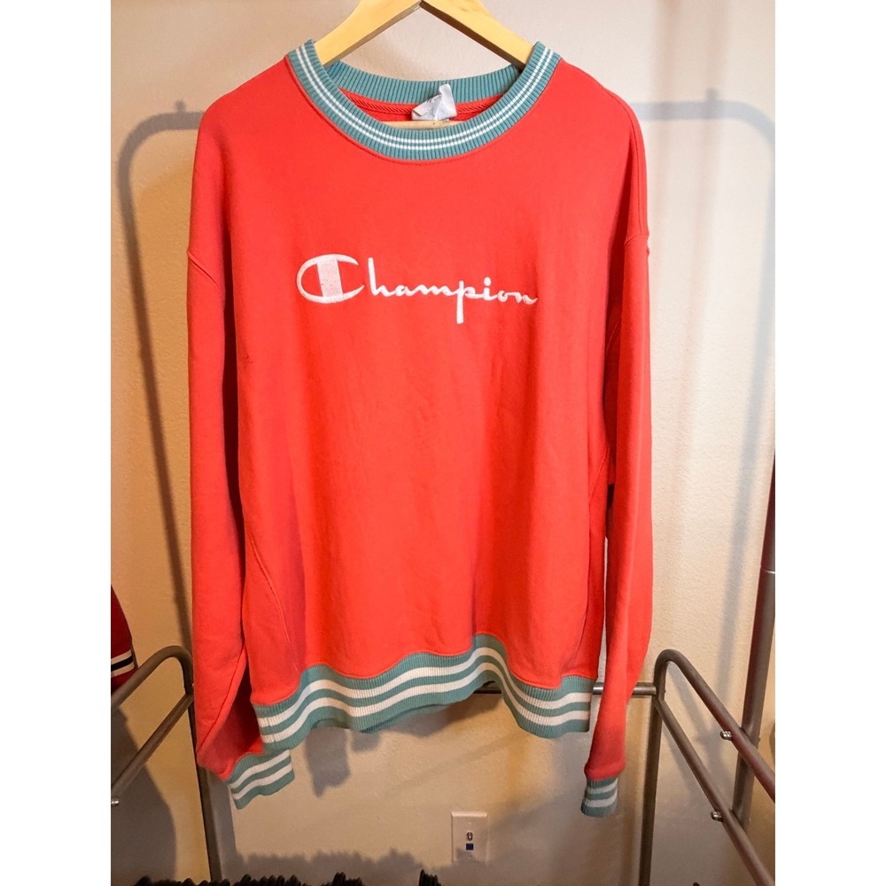 #30 -Reverse Weave Champion vintage 90s Crewneck sweatshirt